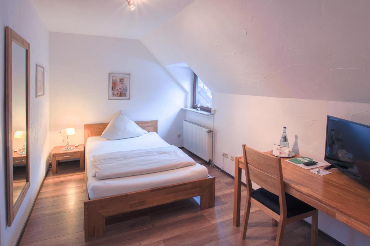 Hotel Ovelgoenner Hof Buxtehude Buitenkant foto