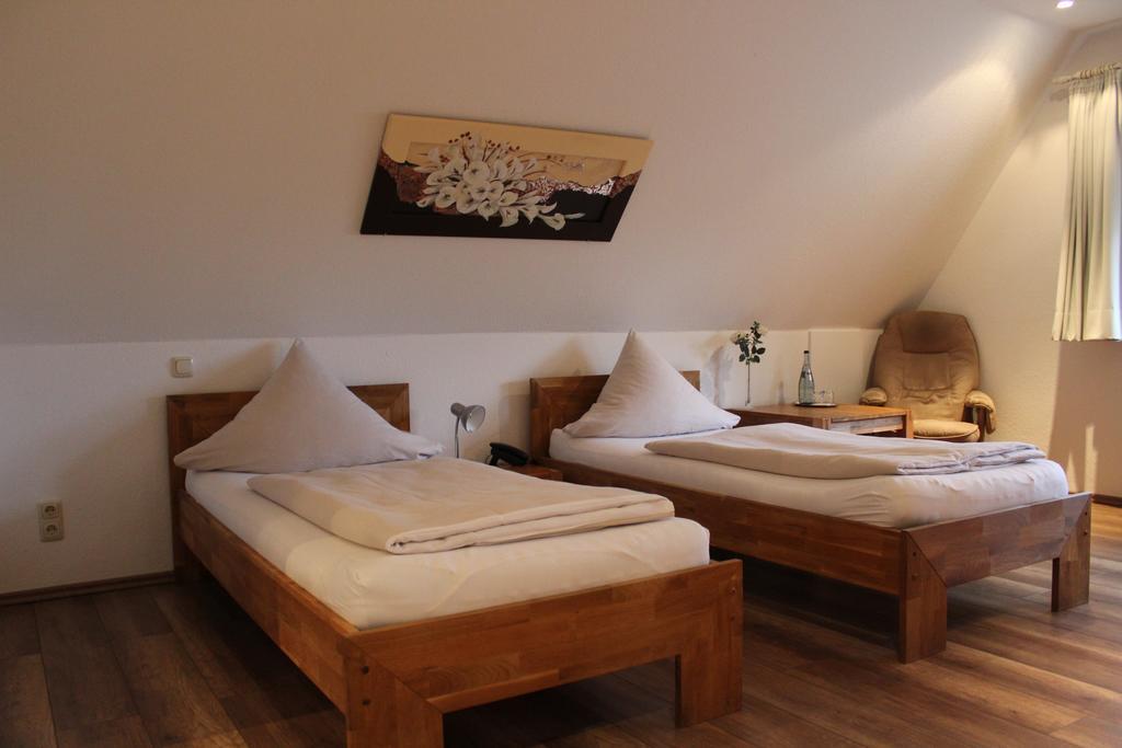 Hotel Ovelgoenner Hof Buxtehude Buitenkant foto